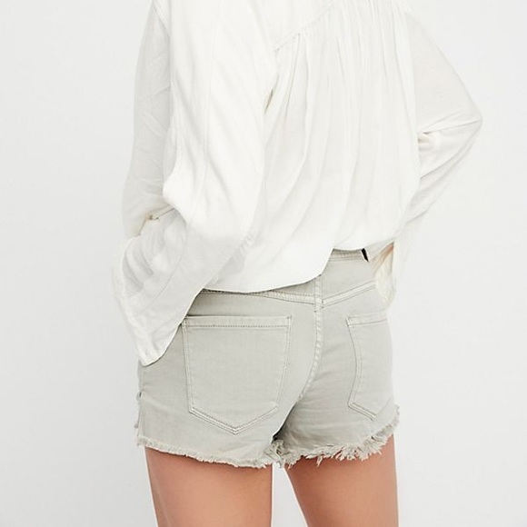 Free People Pants - Free people raw hem grey bleached denim shorts 25